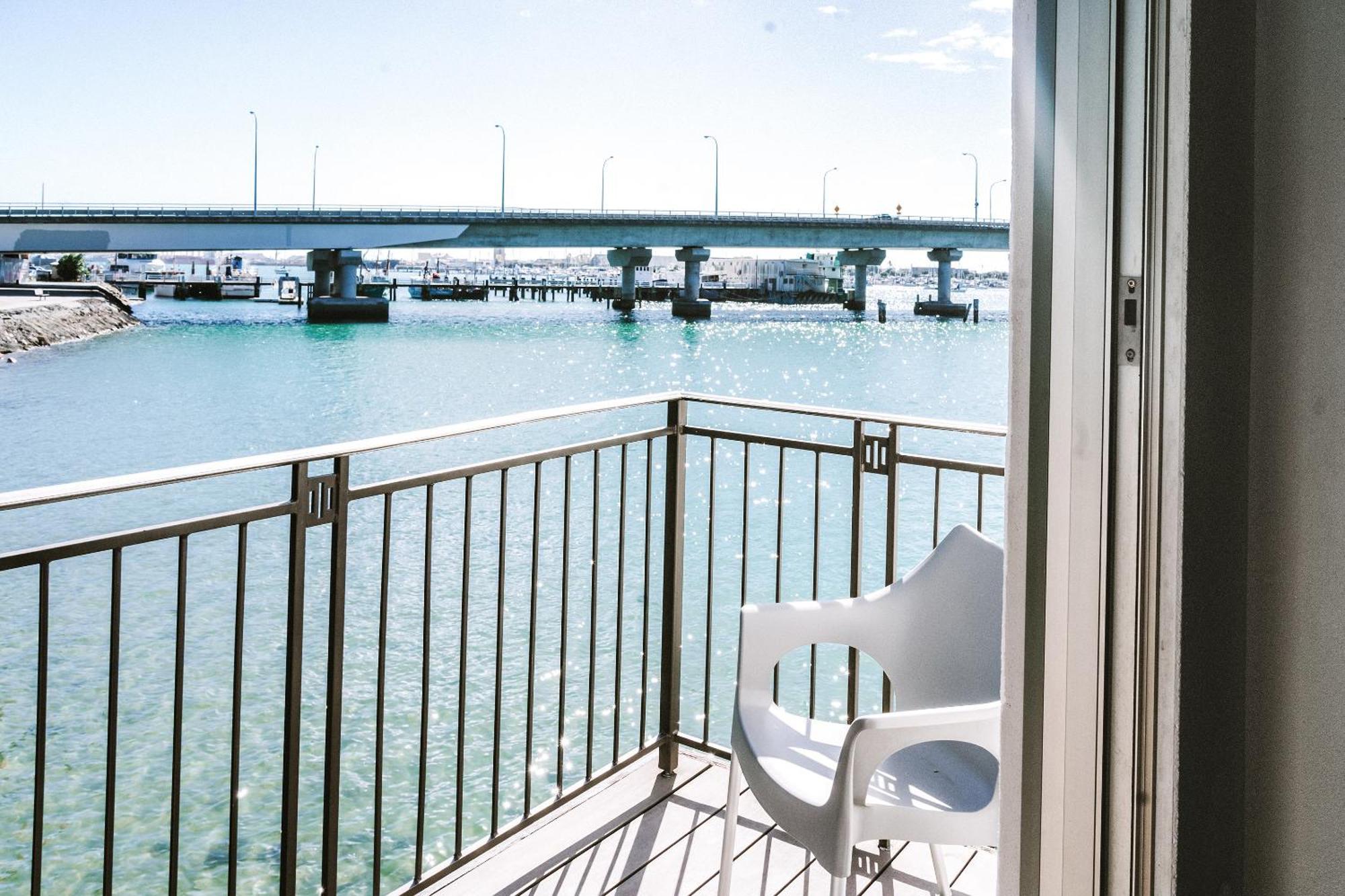 Hotel Trinity Wharf Tauranga Exterior foto