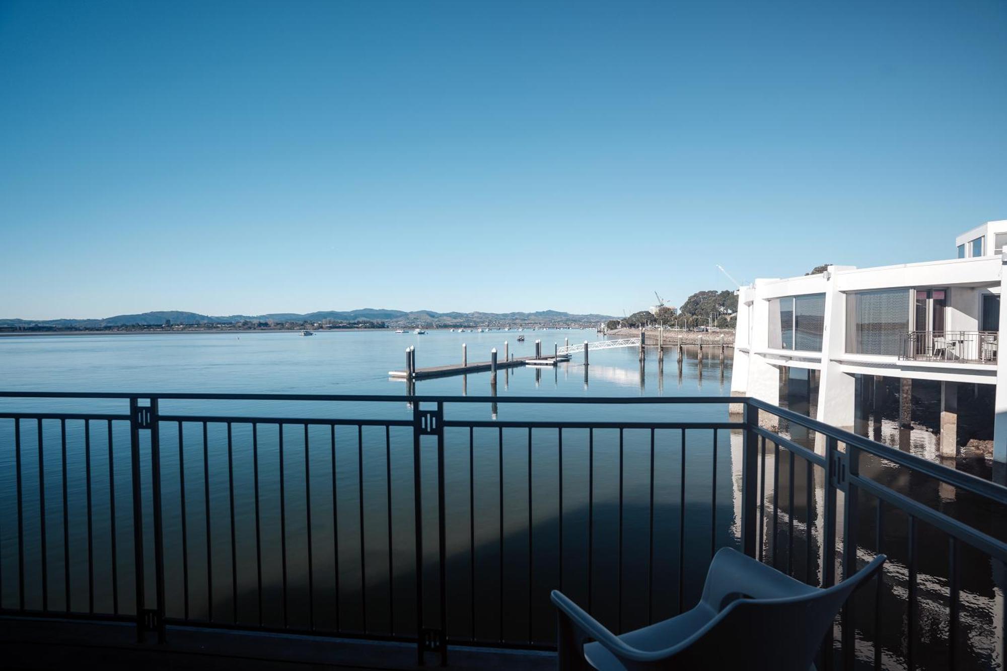 Hotel Trinity Wharf Tauranga Exterior foto